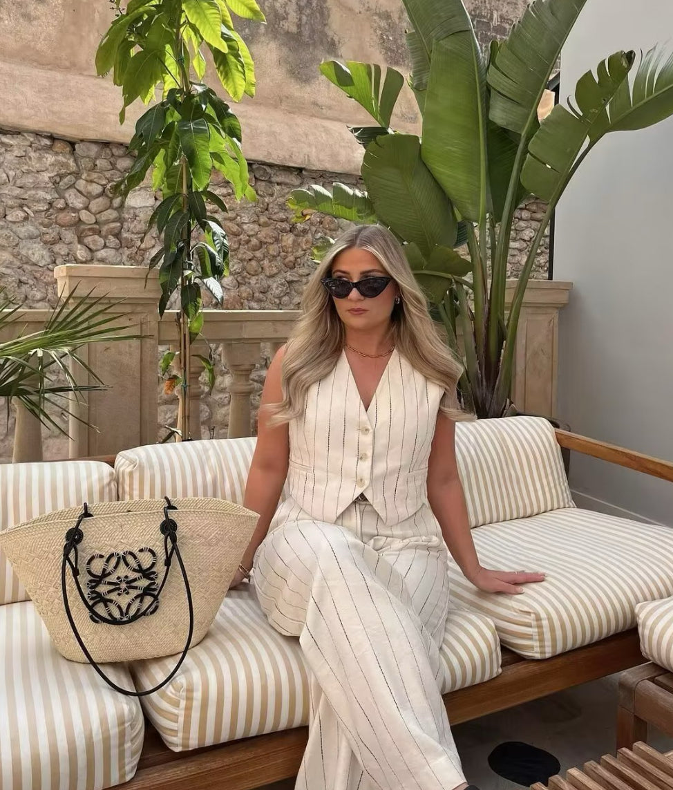TRAJE OVERSIZE DE RAYA DIPLOMÁTICA