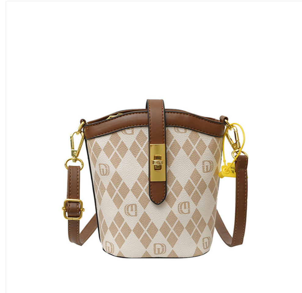 BOLSO TRENDY DE ESTAMPADOS MIX