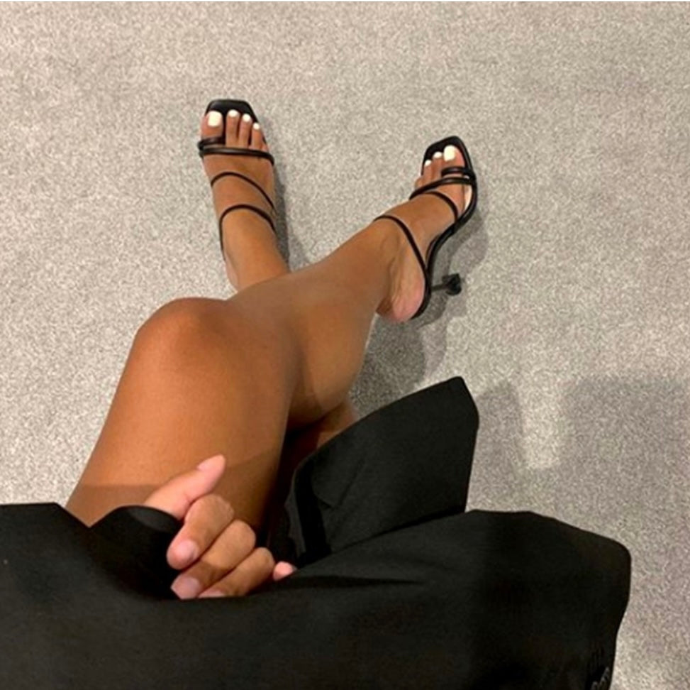 TACONES ALTOS