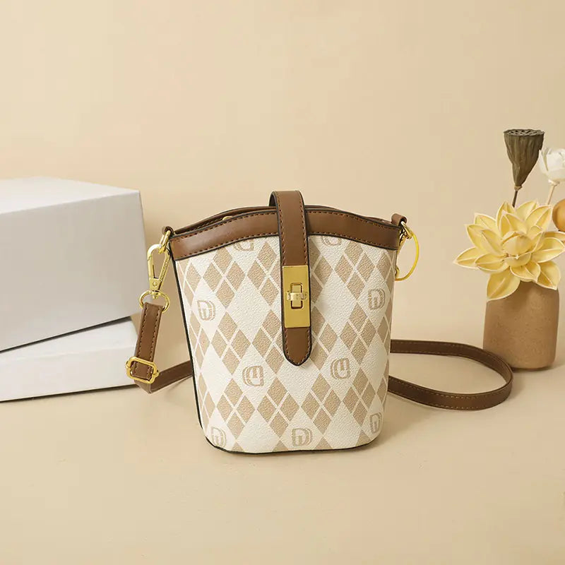 BOLSO TRENDY DE ESTAMPADOS MIX
