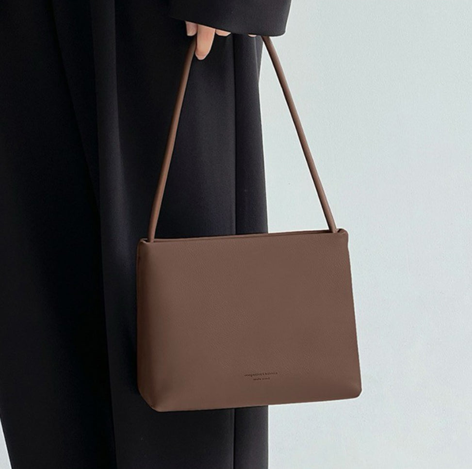 BOLSO CUADRADO MINIMALISTA VERSÁTIL