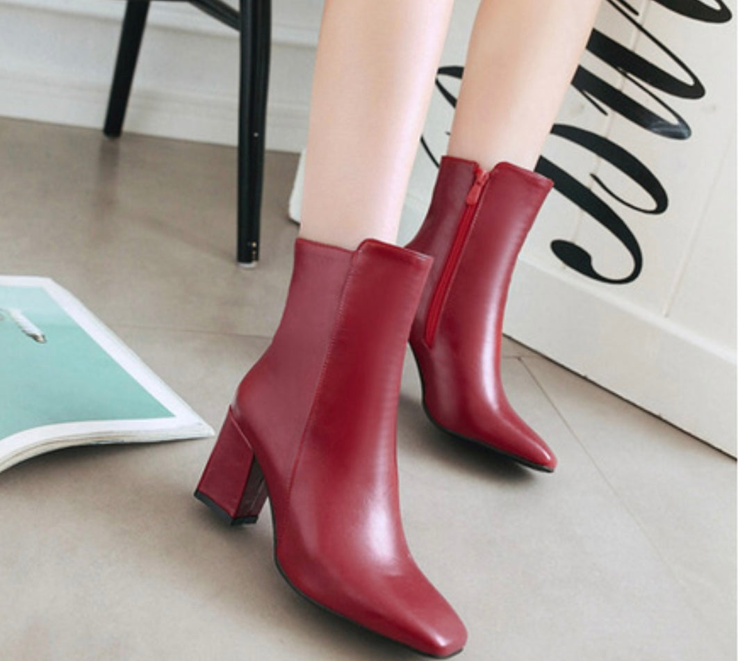 BOTINES DE TALÓN ALTO