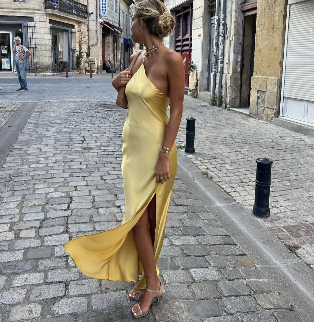 VESTIDO DE SATÉN