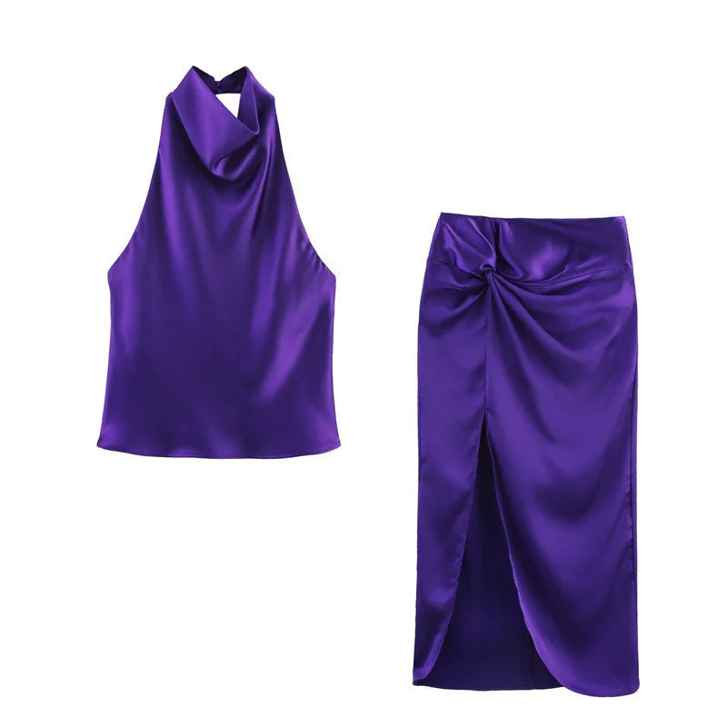 VESTIDO DE SATÉN CON CUELLO HALTER