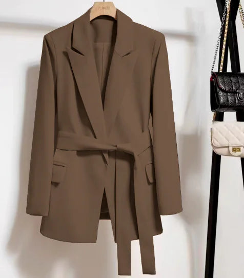 BLAZER CON LAZO EN LA CINTURA